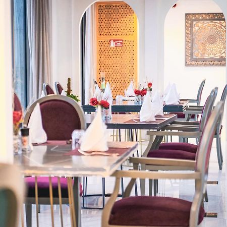 Hotel استراحة الفيحاء Al Feyhaa Resthouse à Samail Extérieur photo