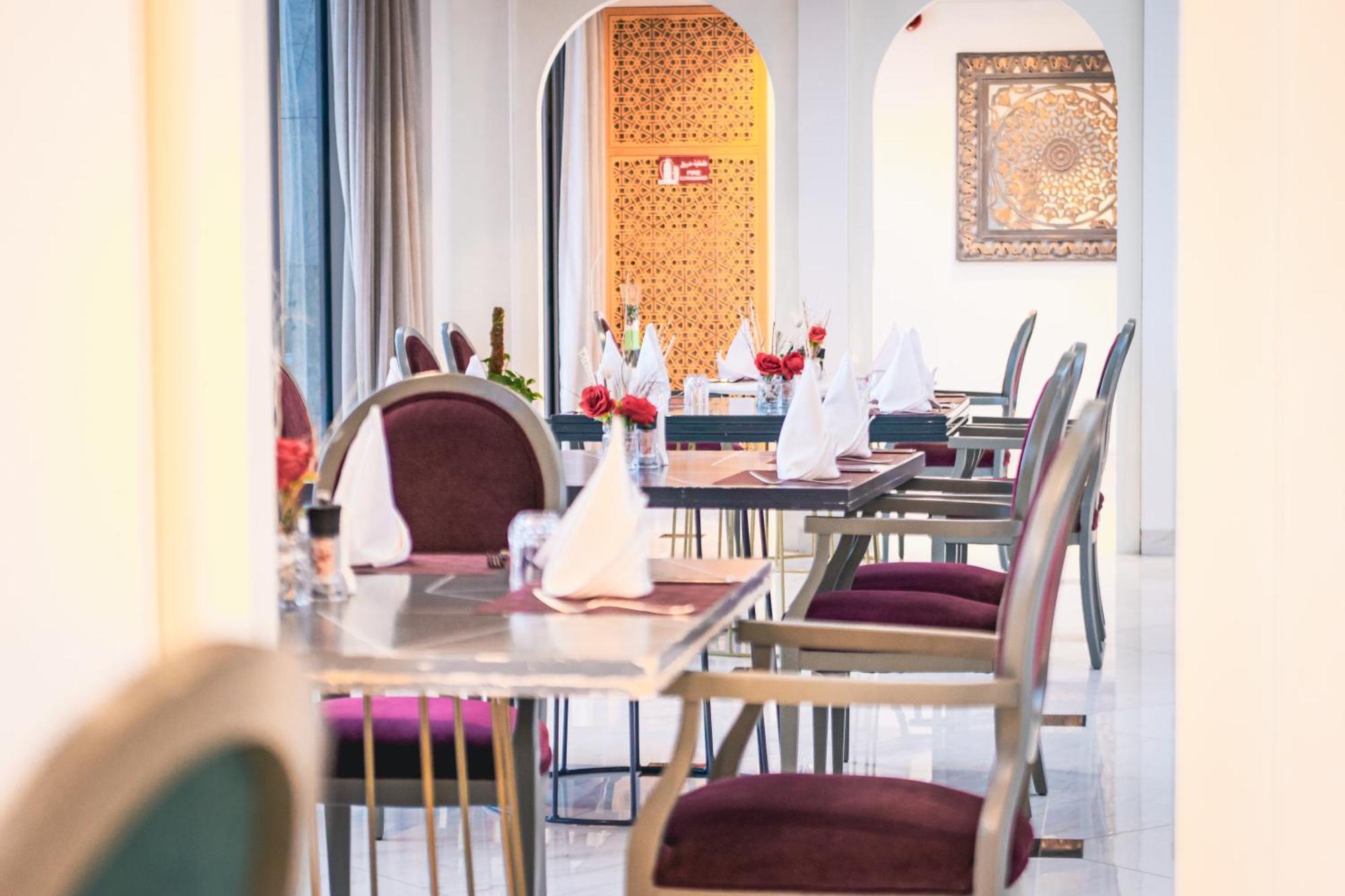 Hotel استراحة الفيحاء Al Feyhaa Resthouse à Samail Extérieur photo