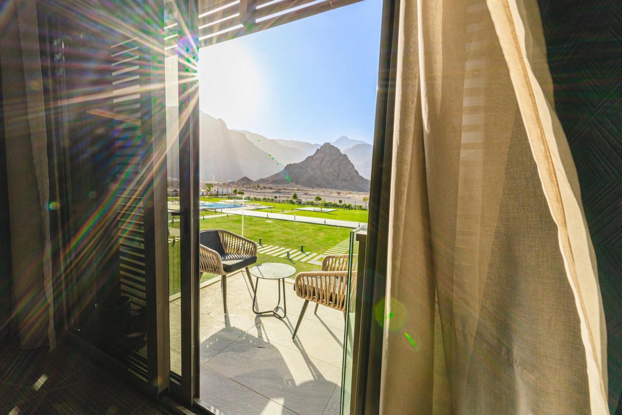 Hotel استراحة الفيحاء Al Feyhaa Resthouse à Samail Extérieur photo
