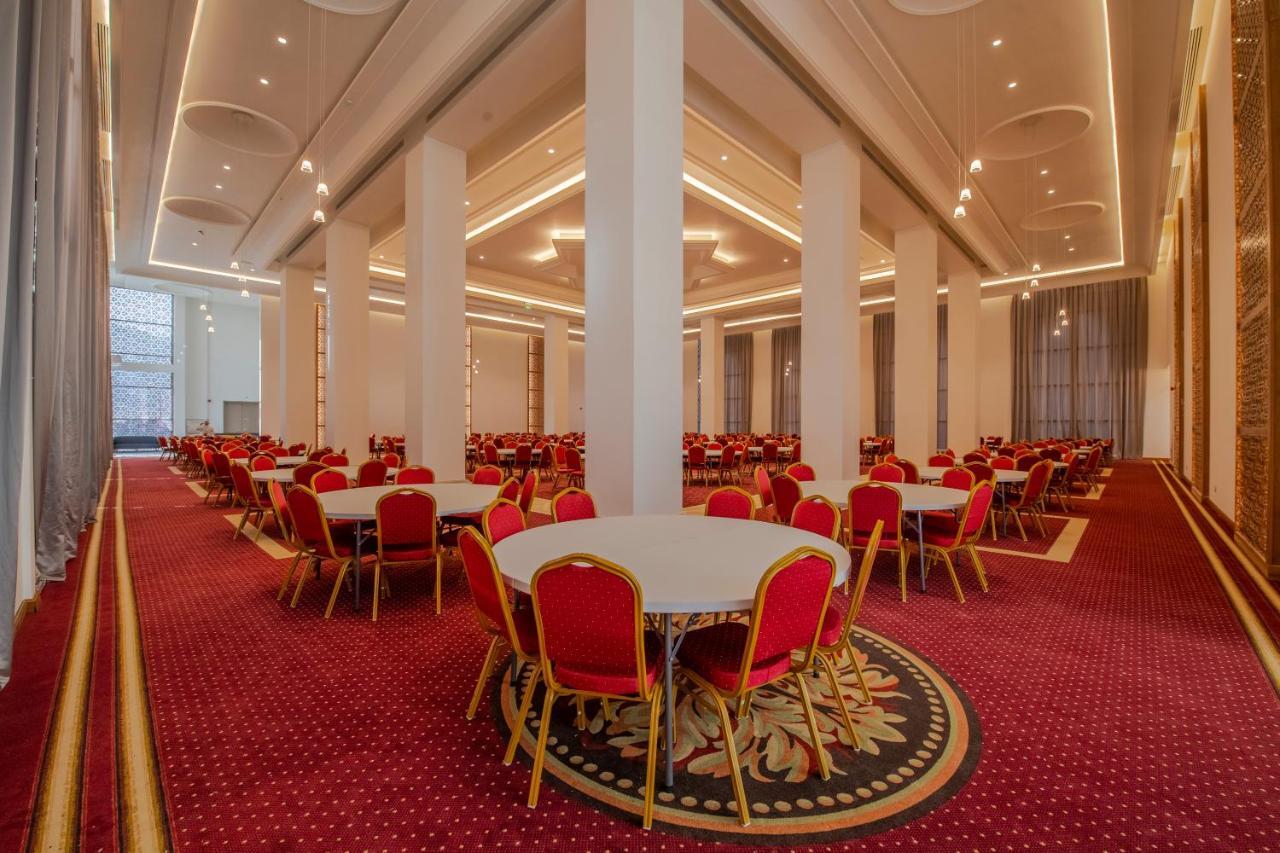 Hotel استراحة الفيحاء Al Feyhaa Resthouse à Samail Extérieur photo